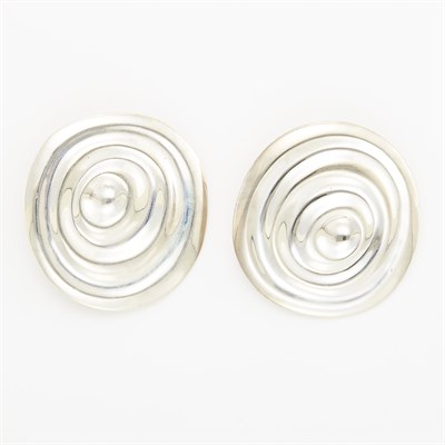 Lot 1051 - Pair of Silver Swirl Earclips, Attributed to Linda Lee Johnson