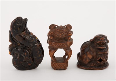 Lot 4 - Two Japanese Boxwood Netsuke Meiji Period...