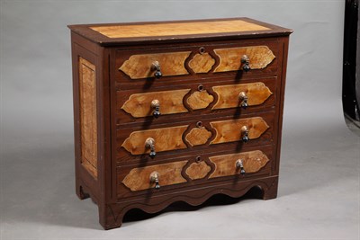 Lot 289 - American Grain Painted and Decorated Cottage...