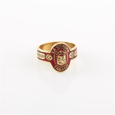 Lot 1984 - Gold and Enamel 'La Corona Tabaco' Cigar Band Ring