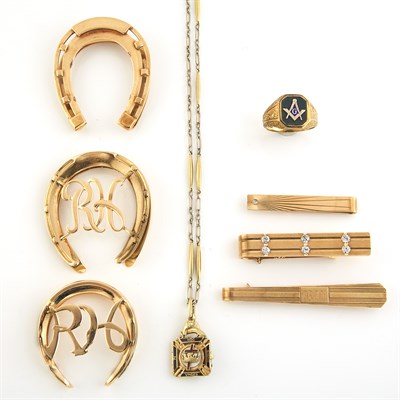 Lot 1595 - Group of Gentleman's Gold and Diamond Accessories