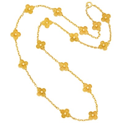 Lot 357 - Gold Clover Link Chain Necklace