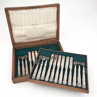 Lot 302 - Cased Silver Plated Fish and Fruit Service of...