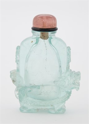 Lot 204 - Chinese Aquamarine Snuff Bottle 19th Century...