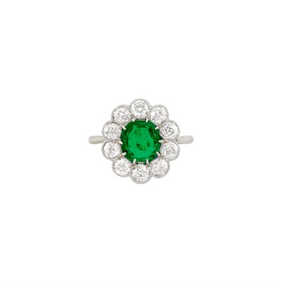 Lot 534 - Platinum, Emerald and Diamond Ring