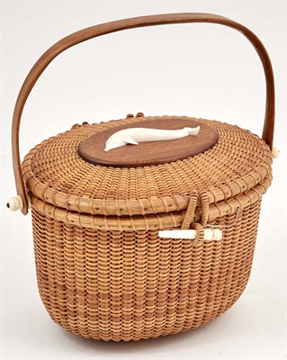 Lot 183 - Mike Kane Lidded Lightship Basket Purse...