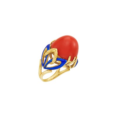 Lot 673 - Gold, Oxblood Coral and Blue Enamel Ring