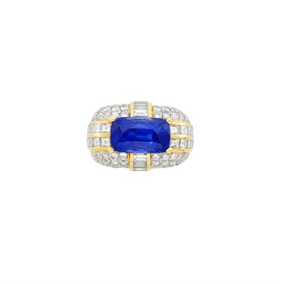 Lot 32 - Gold, Sapphire and Diamond Ring