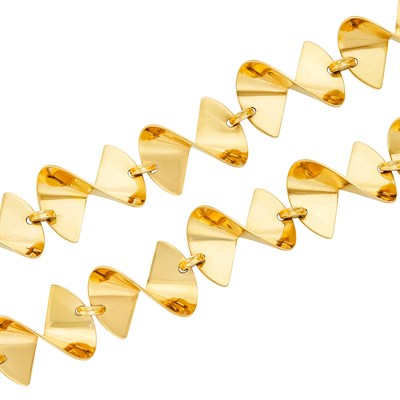 Lot 178 - Pair of Gold Bracelets/Necklace Combination
