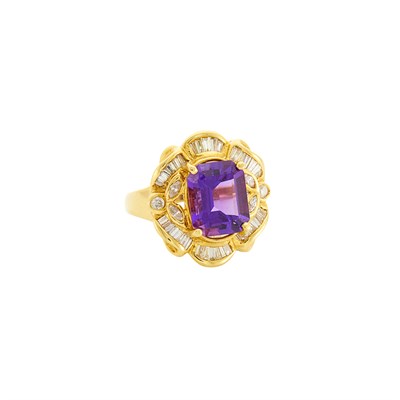 Lot 265 - Gold, Amethyst and Diamond Ring
