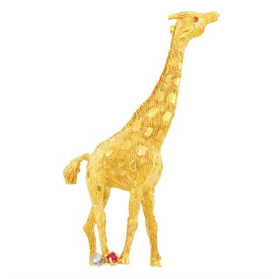 Lot 329 - Gold, Ruby and Diamond Giraffe Brooch
