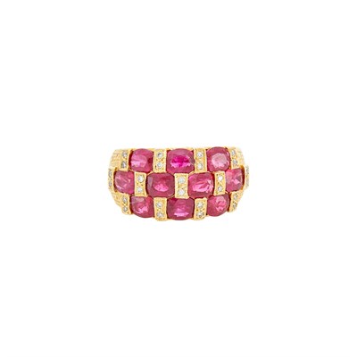 Lot 124 - Gold, Ruby and Diamond Ring