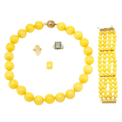 Lot 382 - Dyed Yellow Chalcedony Bead Necklace, Four Strand Bracelet and Two Rings with Interchangeable Stones