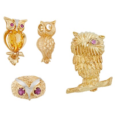 Lot 113 - Three Gold Owl Pins and Ring