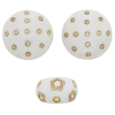 Lot 141 - Pair of White Agate, Gold and Diamond Dome Earclips and Ring