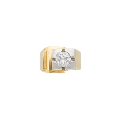 Lot 84 - Gentleman's Gold, Platinum and Diamond Ring