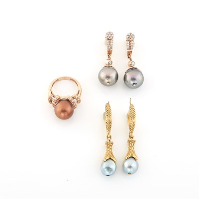 Lot 1639 - Group of Multicolored Freshwater and Cultured Pearl and Diamond Jewelry