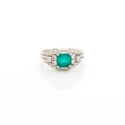 Lot 1264 - Platinum, Emerald and Diamond Ring