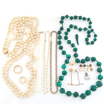 Lot 1592 - Group of Gold, Cultured Pearl and Malachite Jewelry and Fragments