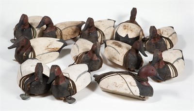 Lot 201 - GROUP OF TWELVE CANVASBACK DUCK DECOYS 12...