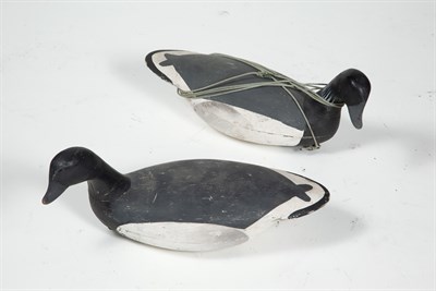 Lot 195 - TWO BRANT GOOSE DECOYS Two carved and painted...