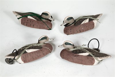 Lot 187 - FOUR AMERICAN WIGEON DECOYS Four carved and...