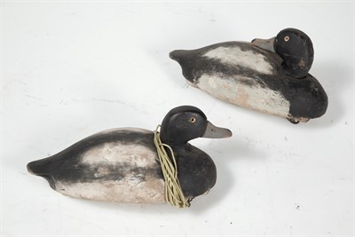 Lot 191 - PAIR OF BLUE BILL DRAKE DECOYS Two carved and...