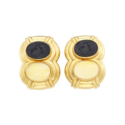 Lot 153 - Pair of Gold, Black Onyx Cameo and Mother-of-Pearl Earclips with Interchangeable Centers