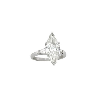 Lot 594 - Platinum and Diamond Ring