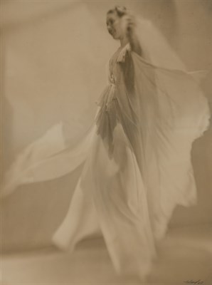 Lot 87 - TABARD, MAURICE (1897-1984) Fashion, Harper's...
