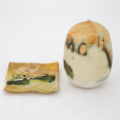 Lot 260 - Toshiko Takaezu Glazed Ceramic Moon Vessel...