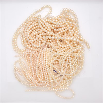 Lot 1815 - Thirty Cultured Pearl Strands