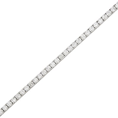 Lot 579 - White Gold and Diamond Straightline Bracelet