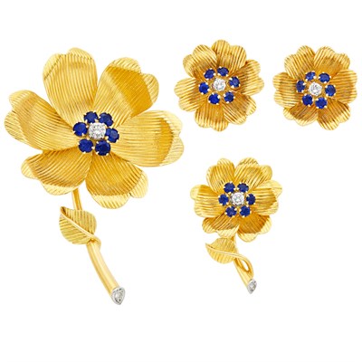 Lot 117 - Gold, Sapphire and Diamond Flower Brooch, Pin and Pair of Earclips