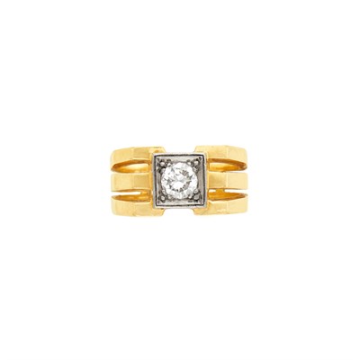Lot 1317 - Gentleman's Gold, Platinum and Diamond Ring