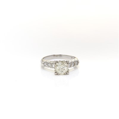 Lot 1430 - Platinum and Diamond Ring