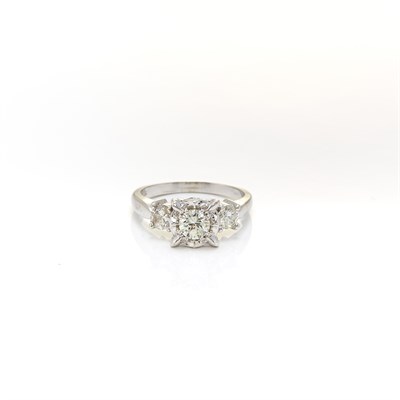 Lot 1439 - White Gold and Diamond Ring