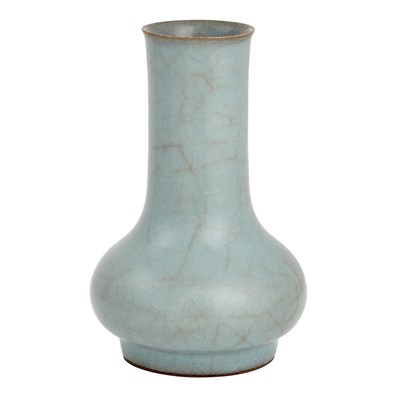 Lot 260 - Chinese Song Style Guan Glazed Mallet Vase...