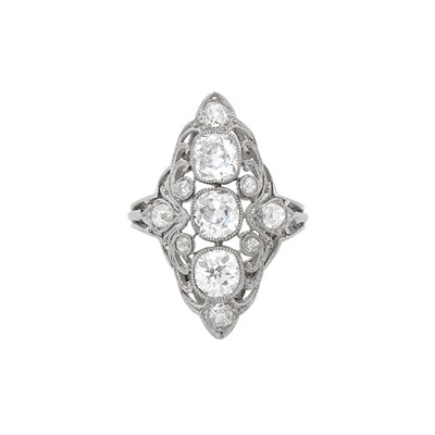 Lot 173 - Belle Époque Platinum and Diamond Ring