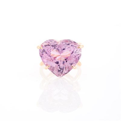 Lot 1045 - Rose Gold and Kunzite Ring