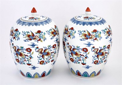 Lot 318 - Pair of Chinese Transfer Print Decorated and...