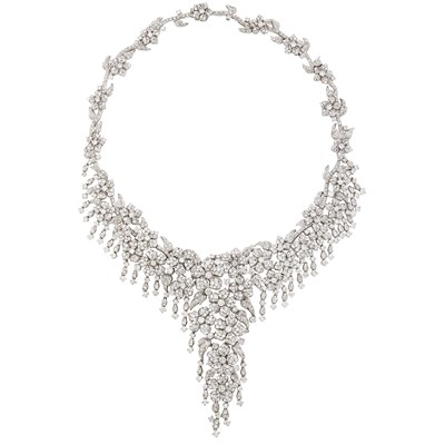 Lot 155 - White Gold and Diamond Necklace