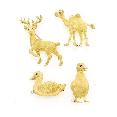 Lot 224 - Four Gold Animal Pins