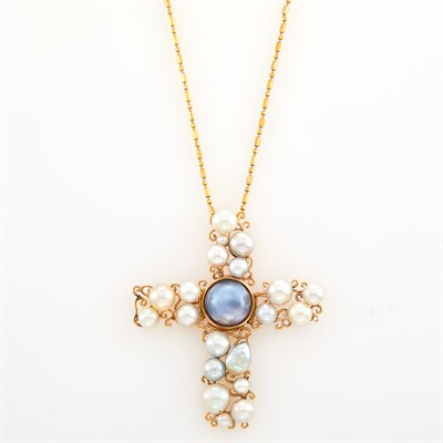 Lot 141 - Gold, Gray Mabé Pearl, Baroque and Cultured Pearl Cross Pendant-Brooch Necklace
