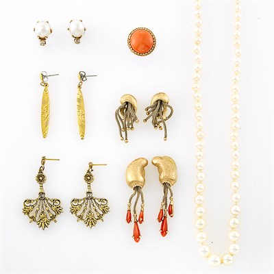 Lot 220 - Cultured Pearl Necklace, Pair of Earrings and Group of Jewelry