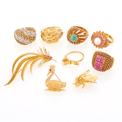 Lot 67 - Group of Gold, Ruby and Cultured Pearl Jewelry