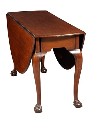 Lot 225 - George III Mahogany Drop-Leaf Table 18th...
