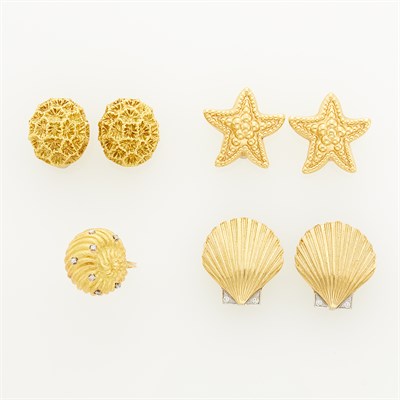 Lot 113 - Three Pair of Gold Sea Life Earclips and Gold and Diamond Shell Ring