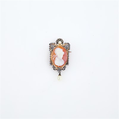 Lot 1134 - Antique Silver, Gold, Hardstone Cameo, Pearl and Diamond Pendant-Brooch