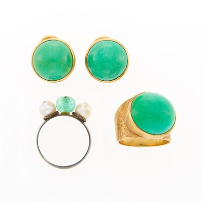 Lot 1284 - Pair of Gold and Green Turquoise Earclips, Wide Ring and Silver, Cultured Pearl and Emerald Bead Ring
